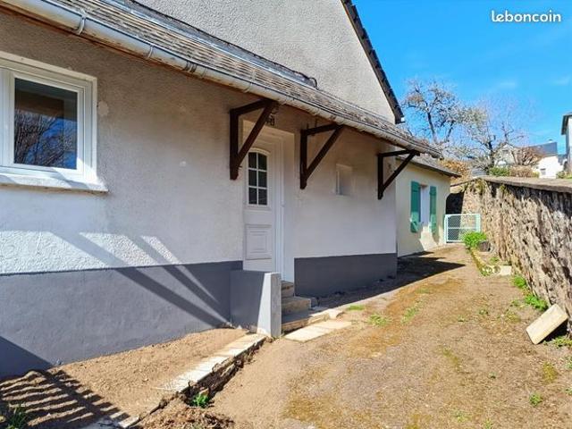 Château 3 pièces 62 m²