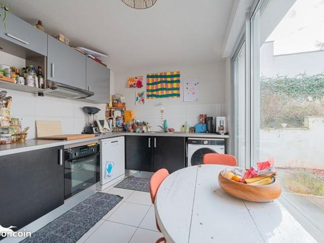 Château 3 pièces 72 m²