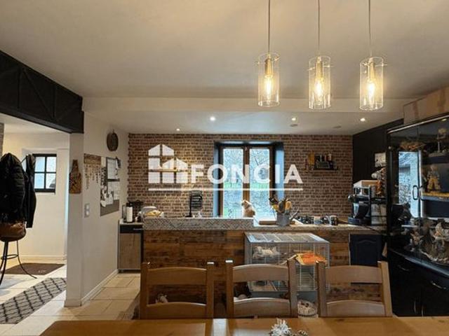 Château 4 pièces 84 m²