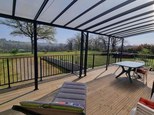Château 5 pièces 140 m²