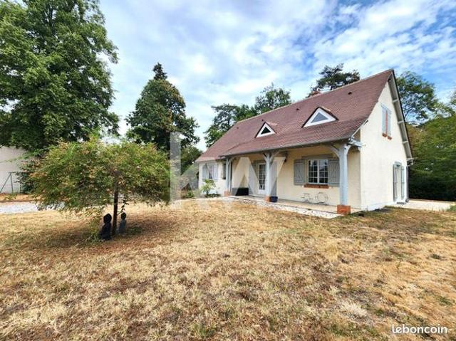 Château 5 pièces 147 m²