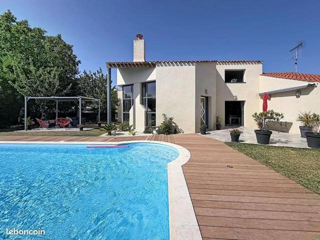 Château 5 pièces 156 m²