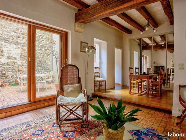 Château 6 pièces 142 m²