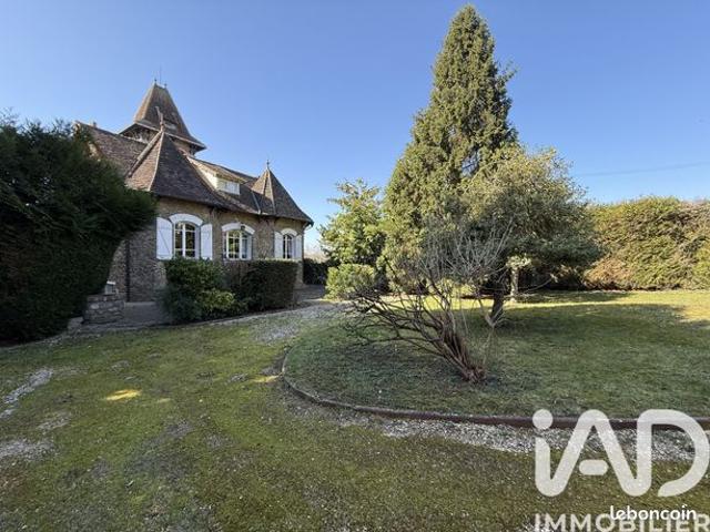Château 6 pièces 173 m²