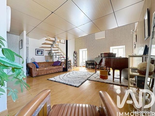 Château 6 pièces 177 m²