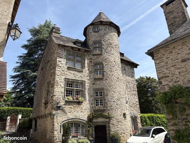 Chateau 6 pièces 190 m²