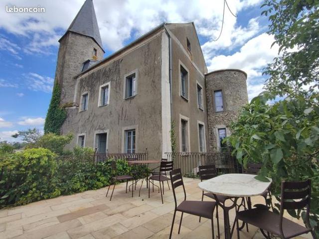 Chateau 6 pièces 118 m²