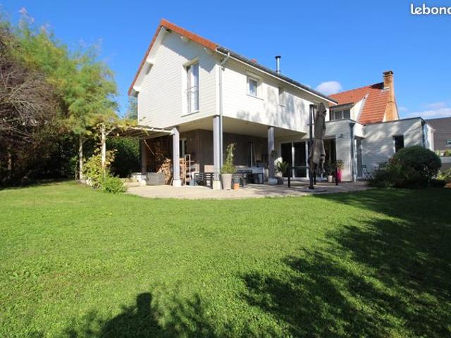 Maison 7 pièces 172 m²