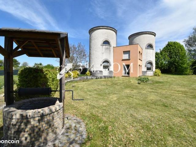 Château 7 pièces 190 m²