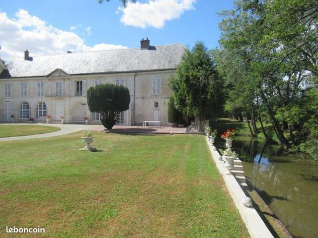Château 7 pièces 273 m²