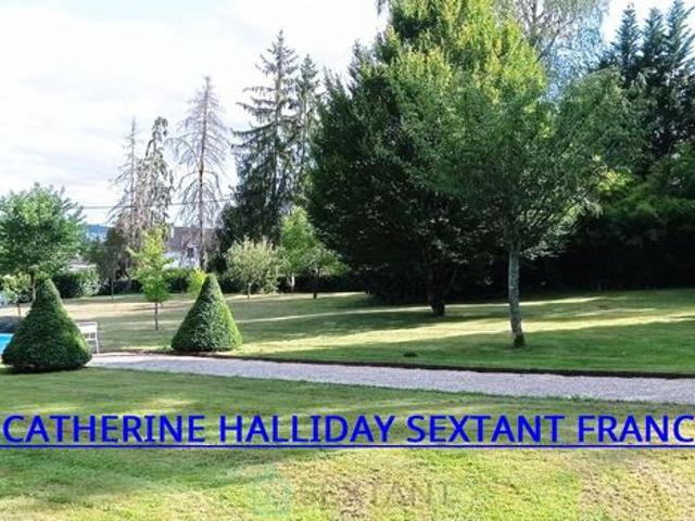 Château 7 pièces 333 m²