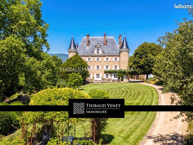 Château 8 pièces 1600 m²