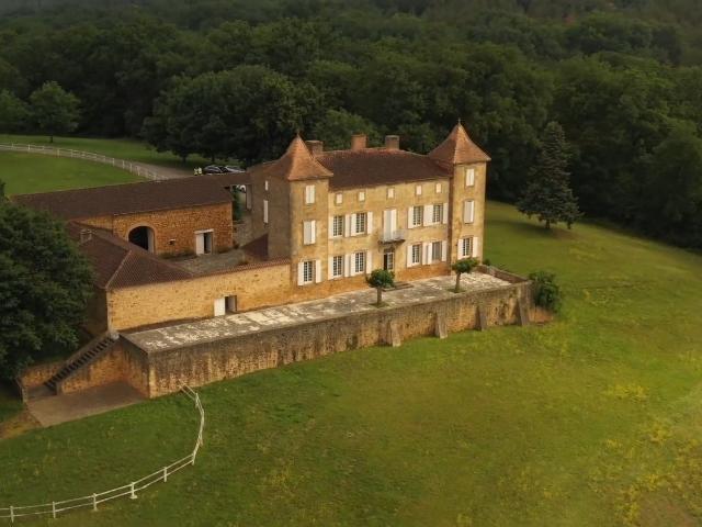 Château 9 pièces 294 m²
