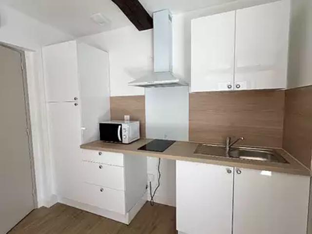 Châteaubriant 44110 Location appartement 1 pièce t1 au dernier étage