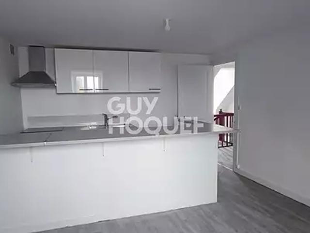 Châteaudun 28200 Location appartement 4 pièces t4 au dernier étage