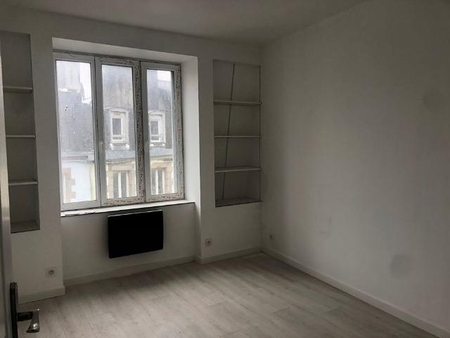 CHATEAULIN 2 pièces 21.73m2 dernier étage