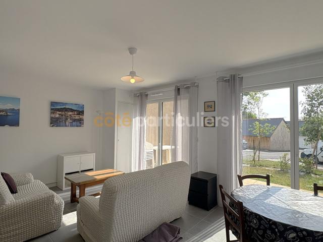 Châteauneuf D'Ille Et Vilaine Appartement de type 3, 62 m2. Terrasses et jardinets