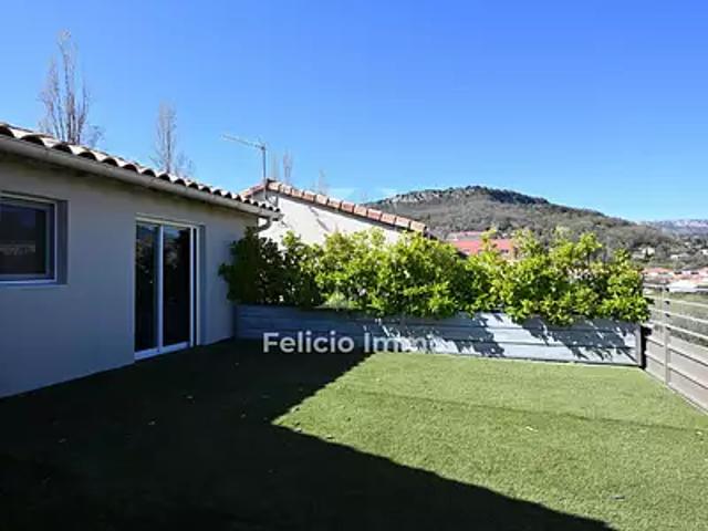 Châteauneuf Grasse 06740 Achat / Vente appartement 3 pièces t3 parking