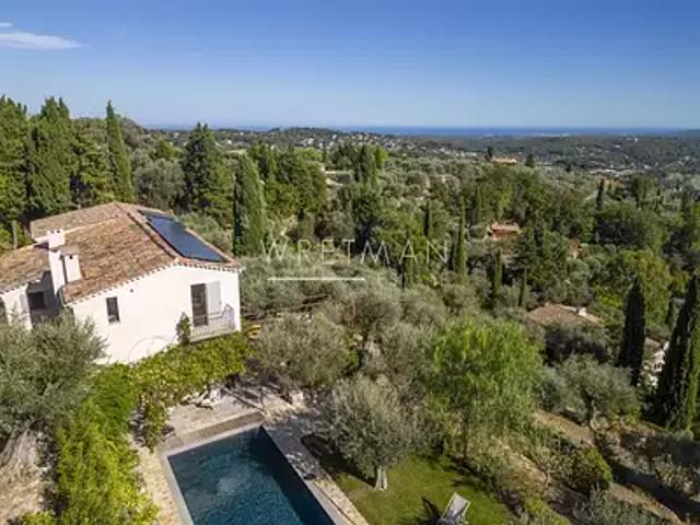 Châteauneuf Grasse 06740 Achat / Vente maison 7 pièces t7 piscine