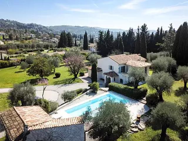 Châteauneuf Grasse 06740 Achat / Vente maison 7 pièces t7 piscine