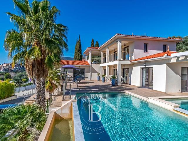 Châteauneuf Grasse Propriété contemporaine vue mer