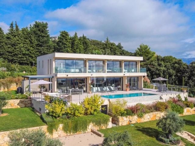 Châteauneuf Grasse Vue mer panoramique Contemporaine neuve 5 chambres 5 SDB