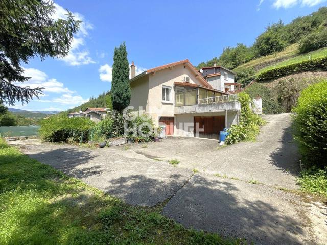 Châteauneuf, maison T4 avec sous sol et garage