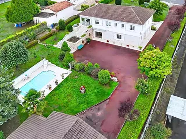 Châteauneuf sur Charente 16120 Achat / Vente maison 7 pièces t7 parking