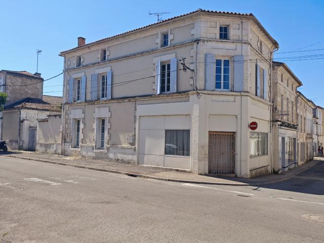 Châteauneuf sur Charente Vente Maison 16
