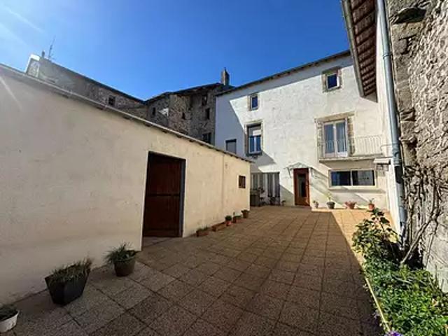 Châteauponsac 87290 Achat / Vente maison 11 pièces t11 au dernier étage