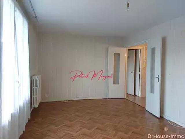 Châteauroux 36000 Achat / Vente appartement 5 pièces t5 parking