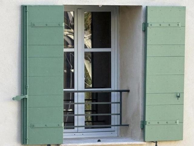 CHATEAURENARD MAISON 103M² CENTRE HISTORIQUE AVEC TERRASSE