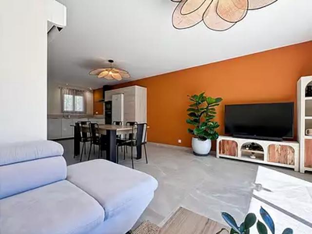 Châteaurenard 13160 Achat / Vente maison 5 pièces t5 au dernier étage parking