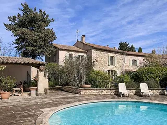 Châteaurenard 13160 Achat / Vente maison 7 pièces t7 piscine