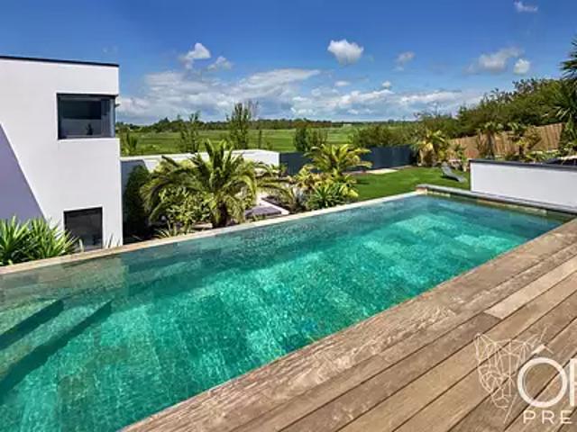 Châtelaillon Plage 17340 Achat / Vente maison 7 pièces t7 piscine parking