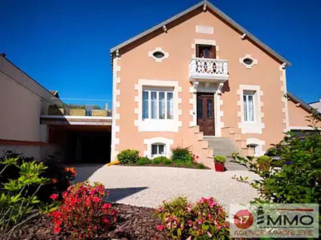 Châtelaillon Plage 17340 Achat / Vente maison 8 pièces t8 au dernier étage terrasse