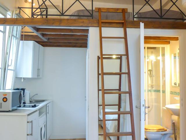 Châtelet / rue Saint Denis 29, Paris Amsterdam Apartments for Rent