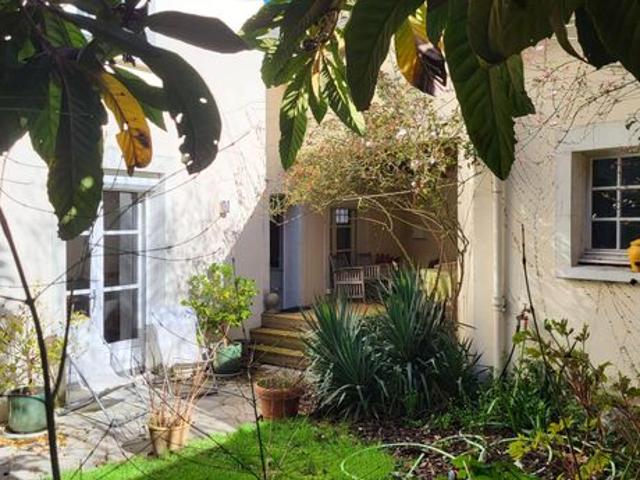 Châtellerault centre / Charmante maison familiale 230 m2 avec jardin