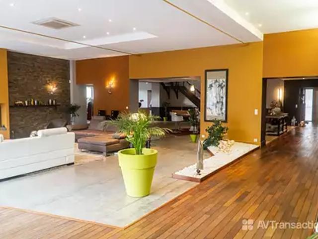 Châtellerault 86100 Achat / Vente maison 8 pièces t8 au dernier étage piscine
