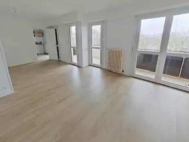 Châtellerault 86100 Achat / Vente appartement 4 pièces t4 parking