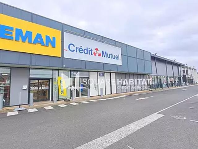 Châtellerault 86100 Location divers parking