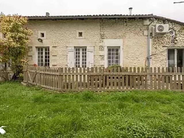 Châtignac 16480 Achat / Vente maison 10 pièces t10 parking