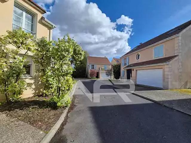 Chatou 78400 Achat / Vente maison 6 pièces t6 terrasse cave