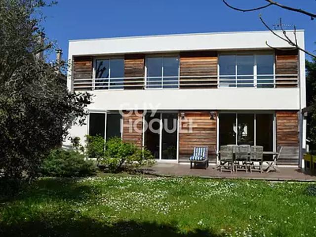 Chatou 78400 Achat / Vente maison 7 pièces t7 terrasse cave