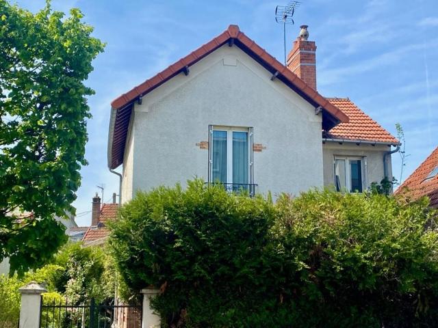 Chatou 78 à vendre Maison 5 pièces de 97,77 m² avec jardin 98m² Chatou