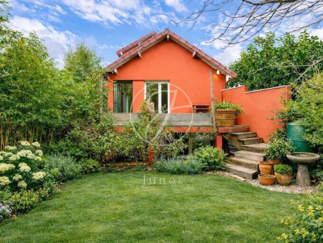 Chatou GAMBETTA Maison ancienne 3 chambres 87m² Terrain 263m²