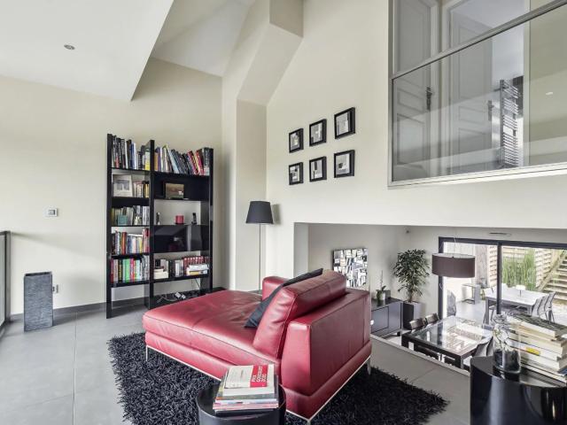 CHATOU MAISON CONTEMPORAINE 200 M² AU SOL 152 M² HAB. TERR