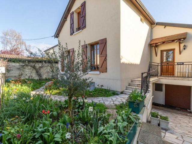 CHATOU Maison 4CH + sous sol aménagé