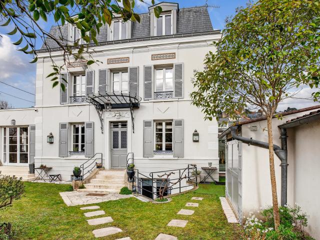 Chatou PARC / PIECE D'EAU Maison à vendre 6 chambres 225 m² Terrain: 418 m²