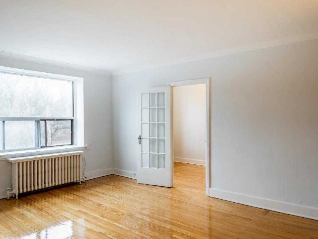 Chatsworth Apartments 1 Bedroom Apartment for Rent at 2928 Yonge St, Toronto, ON M4N 2K1 Lytton Park
